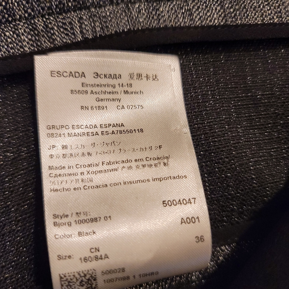 Escada jacket - Picture 5 of 9